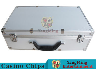 Mua 760 chiếc Vỏ đựng chip Poker có khóa bảo mật Dễ dàng mang theo Phụ kiện trò chơi sòng bạc Vỏ nhôm tròn có tay cầm sản xuất trực tuyến