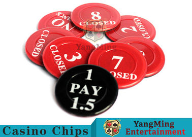 Mua Phụ kiện trò chơi sòng bài đỏ / đen Anti-Fade Casino 40 Mm sản xuất trực tuyến
