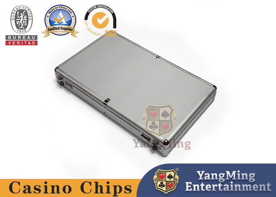 Sang trọng 600 chiếc Nhôm 14g Clay Chip Box Sòng bạc Baccarat Portable Sponge Bạc Roulette bánh xe Blackjack Chips Trường hợp