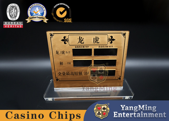 Thẻ hiển thị bài cá cược trên bàn poker